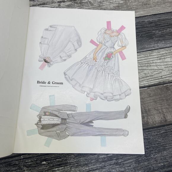 Bride & Groom Paper Dolls 1988 Golden Virginia Lucia Uncut Vintage #1501 {9} - Picture 6 of 10